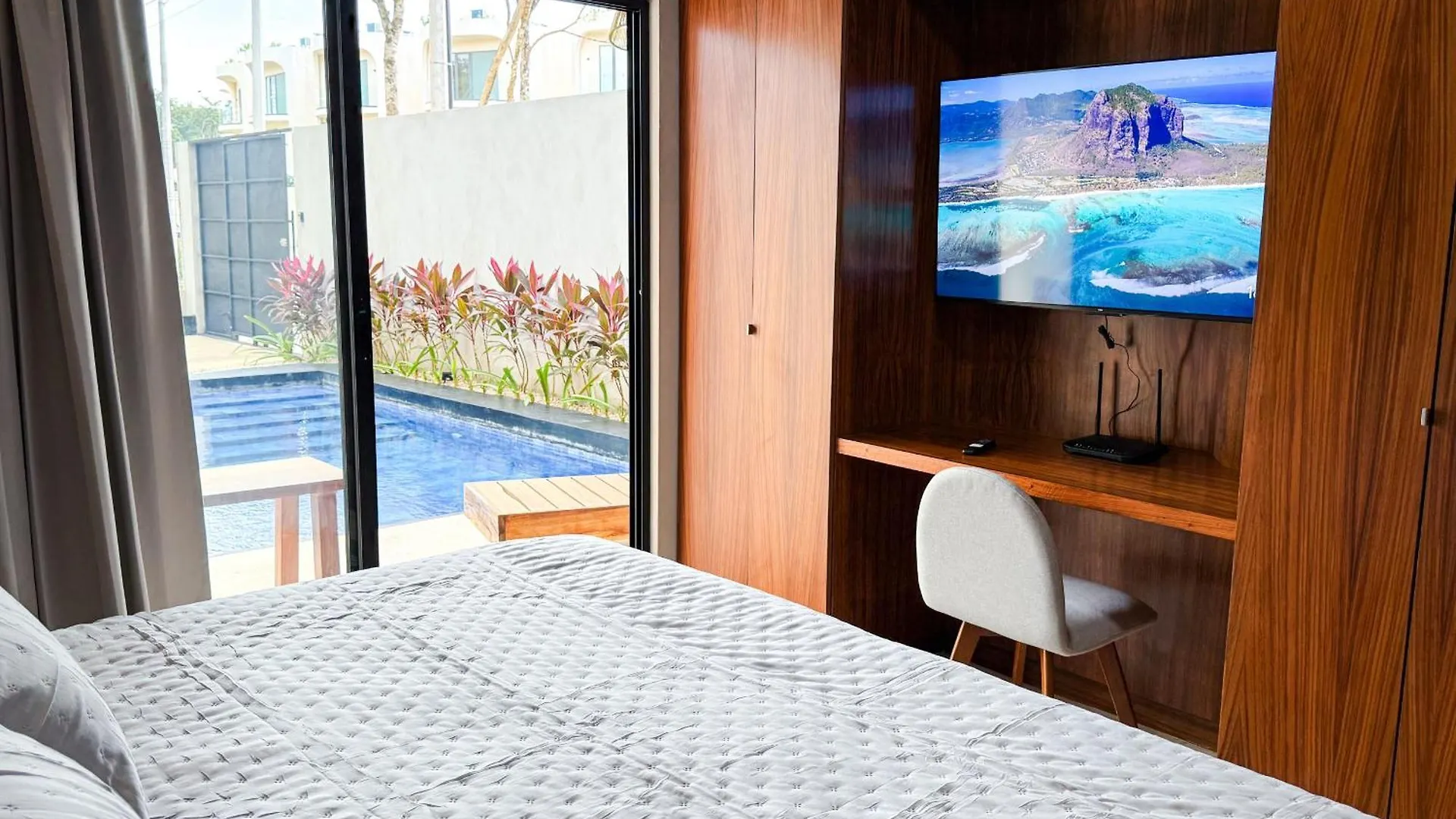 New Swim-Up Apartment King Bed Wifi Tulum