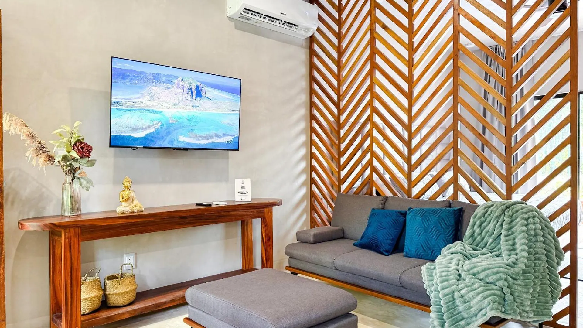 New Swim-Up Apartment King Bed Wifi Tulum